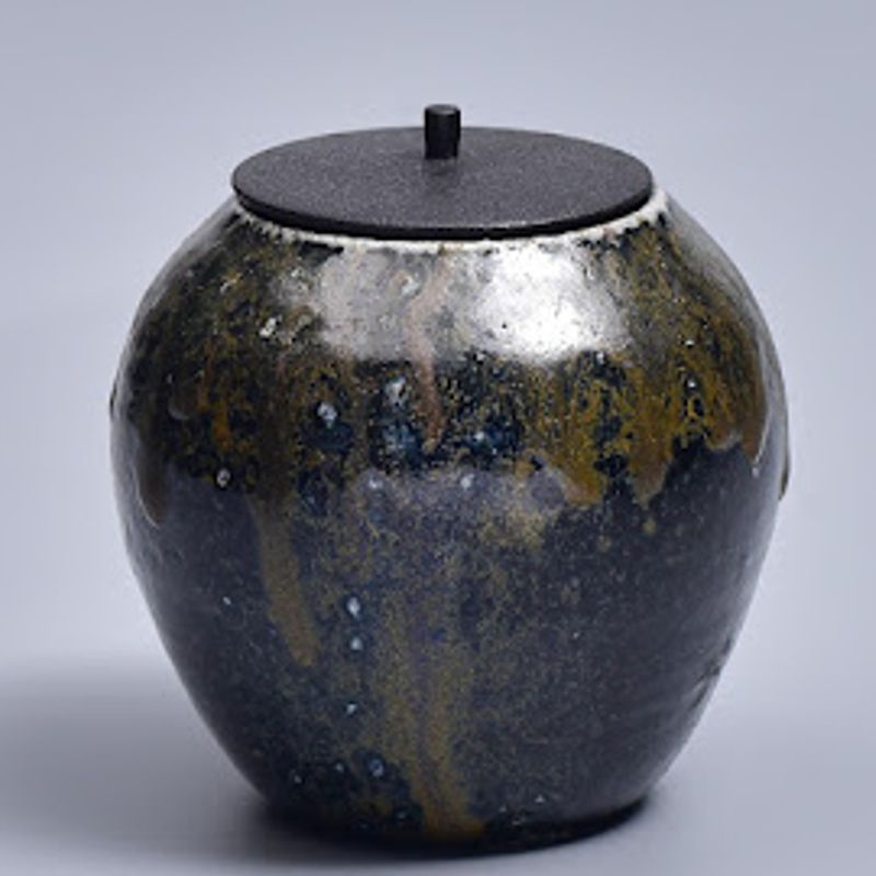 黒茶入